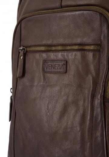 Кожаный рюкзак