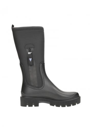 Зимние ботинки