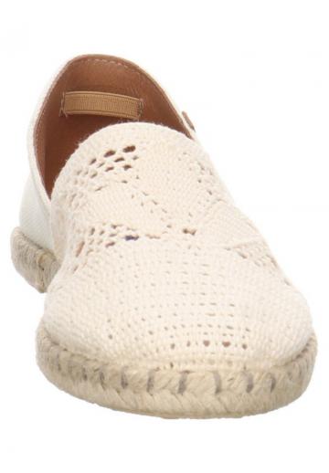 Гандбольные кроссовки