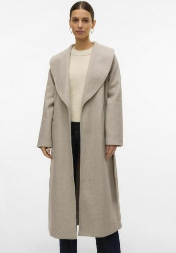 Шерстяное пальто