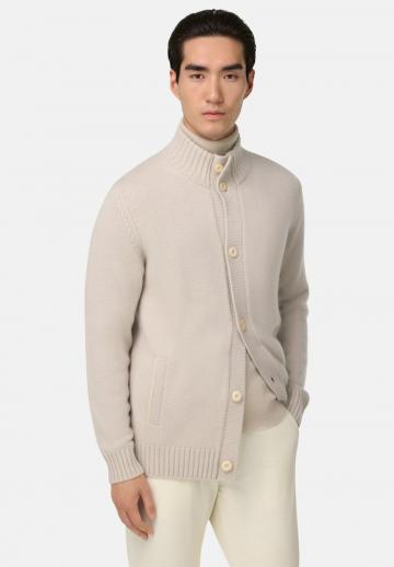 Вязаная кофта