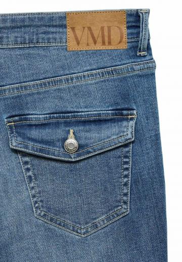 Клешеные брюки