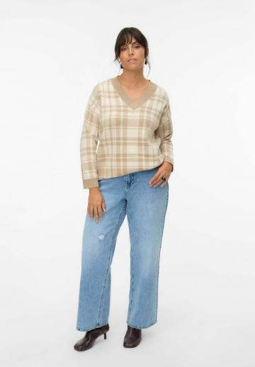 Пуловер с вырезом V