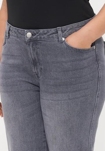 Свободные джинсы