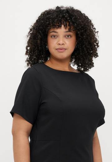 Короткое платье