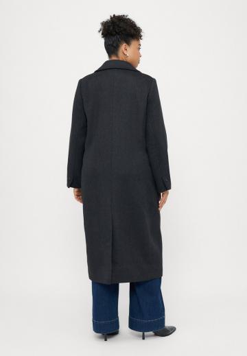 Шерстяное пальто
