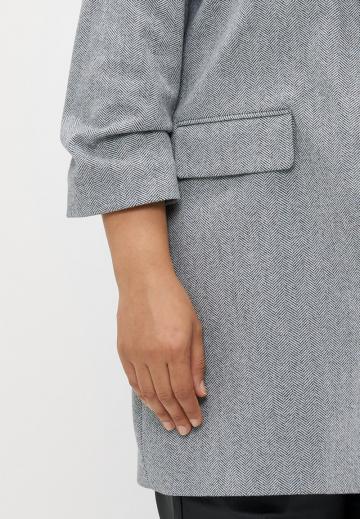 Длинный блейзер