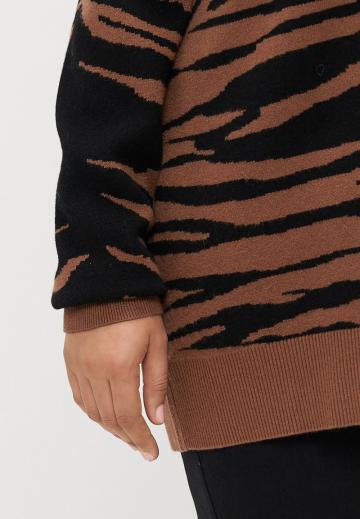 Длинный пуловер