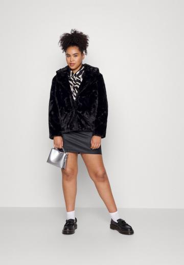 Кожаная юбка