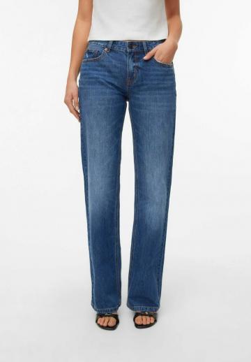 Клешеные джинсы