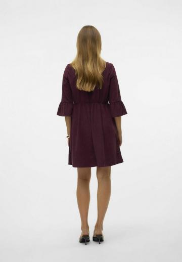 Короткое платье