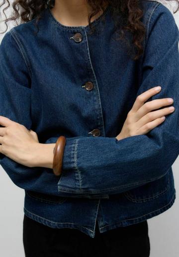Джинсовая жилетка