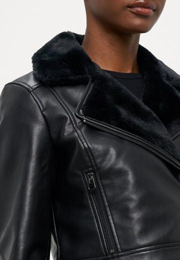 Кожаная куртка