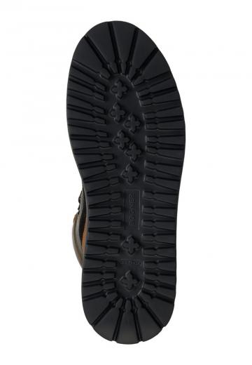 Ботинки на шнуровке