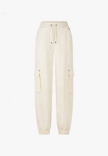 Брюки с накладными карманами