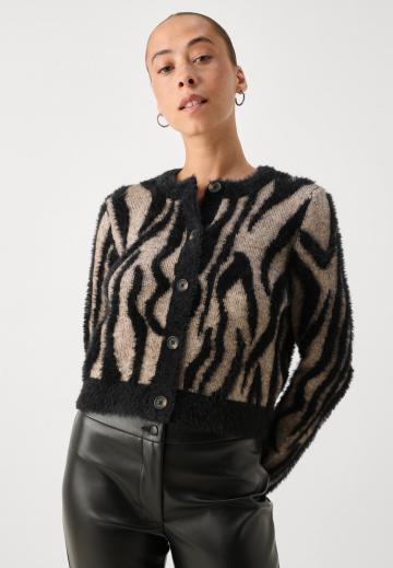 Жаккардовая вязаная кофта