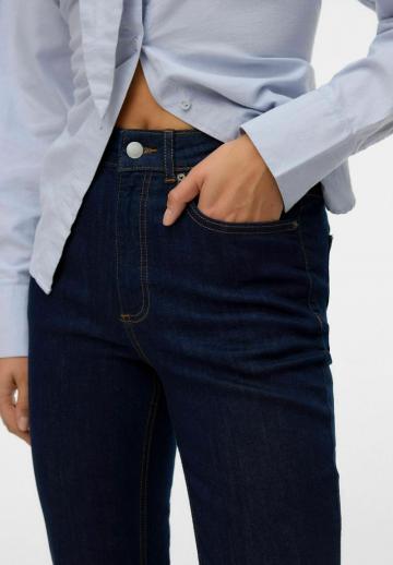 Прямые джинсы