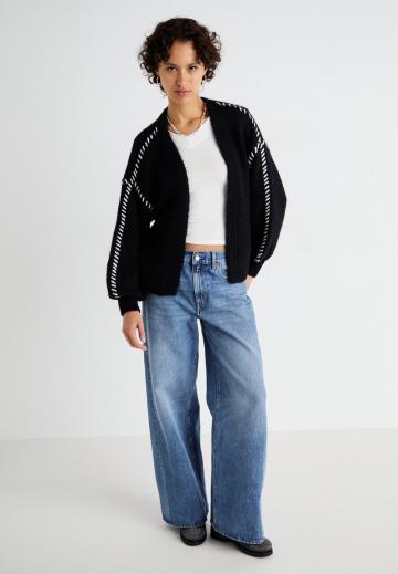 Вязаная кофта