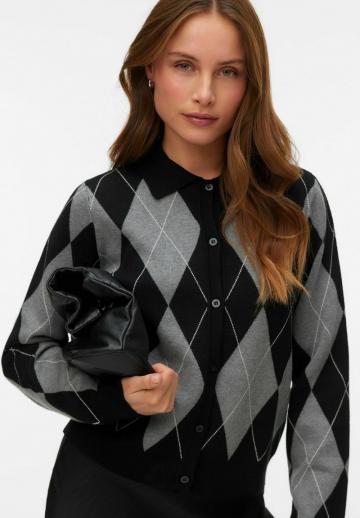 Жаккардовая вязаная кофта