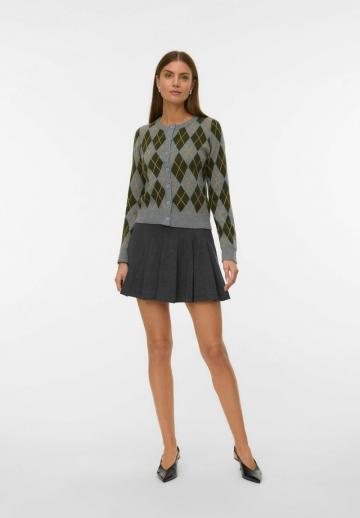 Жаккардовая вязаная кофта