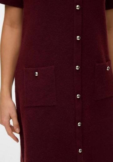 Вязаное платье