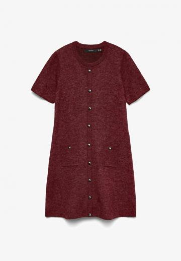 Вязаное платье