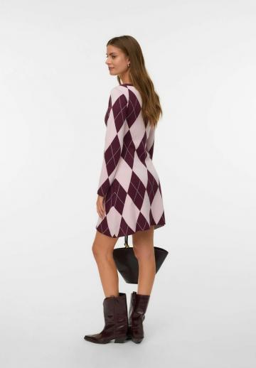 Вязаное платье