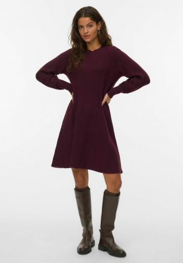 Вязаное платье