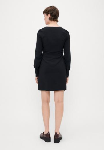 Короткое платье