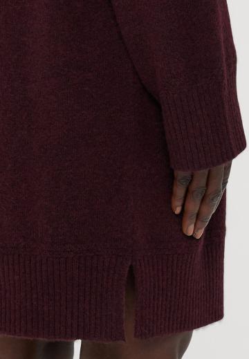 Вязаное платье