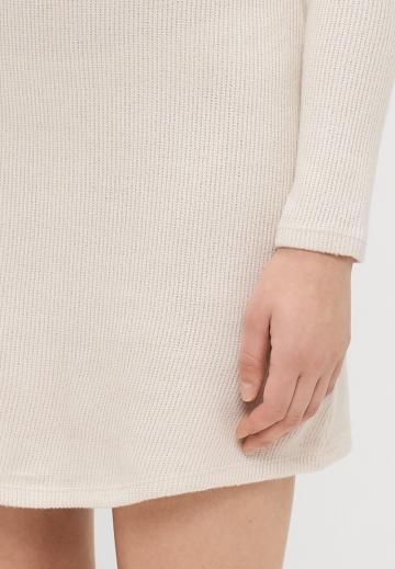 Платье футляр