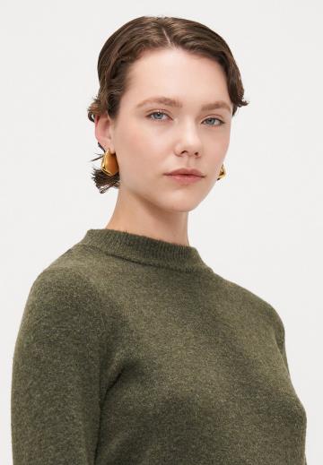 Вязаное платье