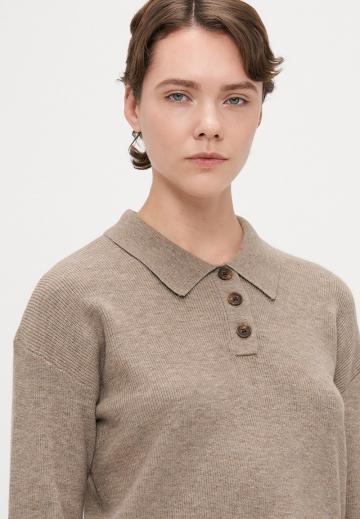 Пуловер с воротником поло