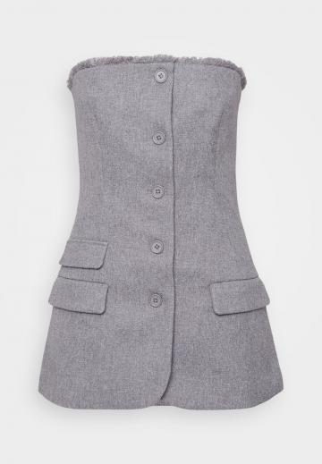 Длинный жилет