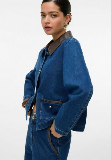 Джинсовый комбинезон