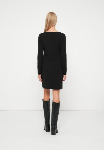 Короткое платье