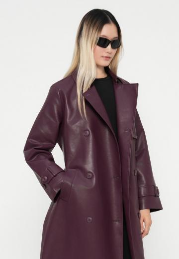 Пальто из искусственной кожи