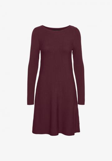 Вязаное платье