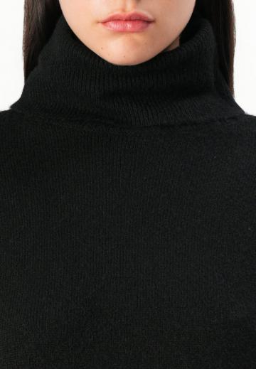 Вязаное платье