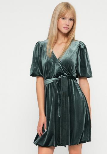 Короткое платье