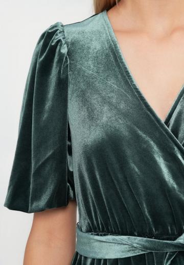 Короткое платье