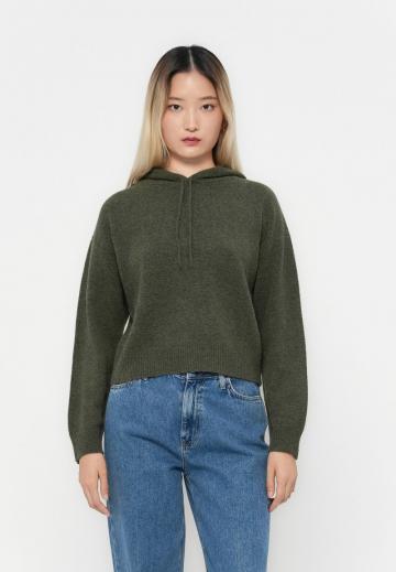 Пуловер с капюшоном