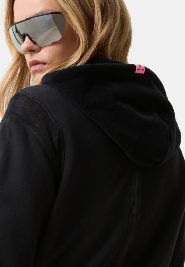 Спортивная толстовка