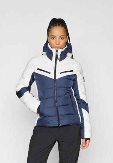 Спортивная куртка