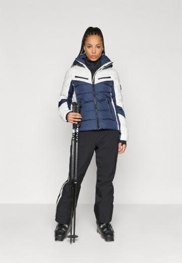 Спортивная куртка