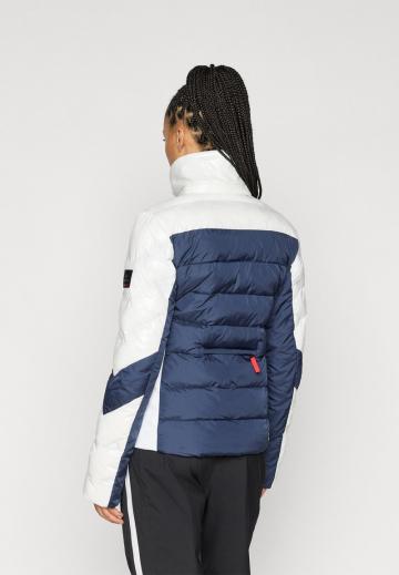 Спортивная куртка