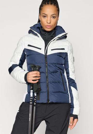 Спортивная куртка