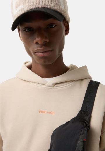 Спортивная кофта