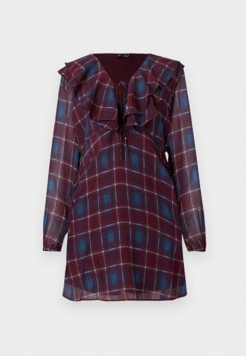 Короткое платье