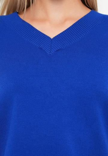 Пуловер с вырезом V